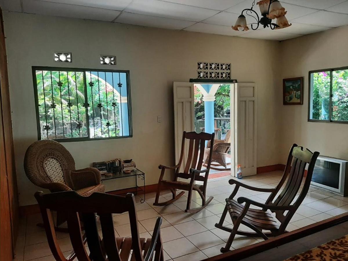לינה וארוחת בוקר מויוגאלפה Ometepe House מראה חיצוני תמונה