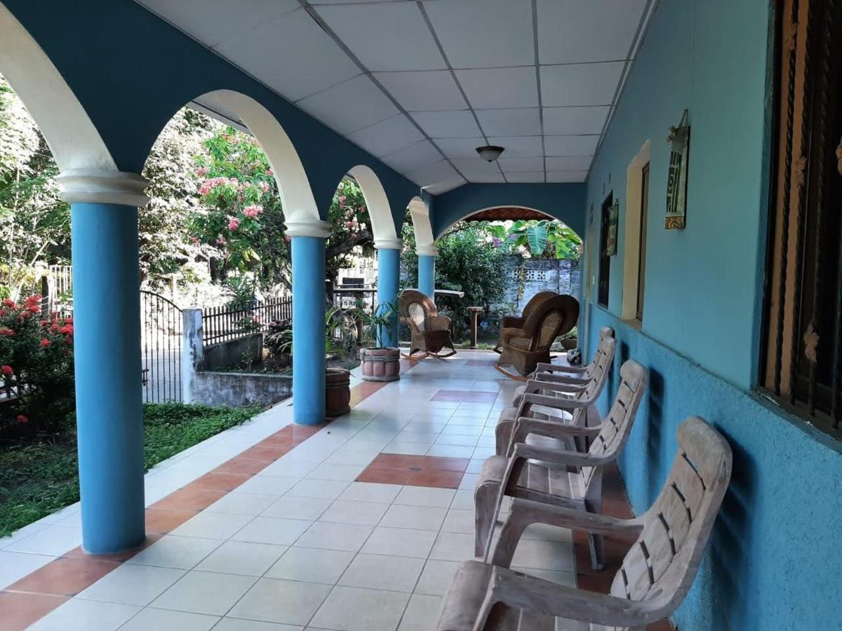 לינה וארוחת בוקר מויוגאלפה Ometepe House מראה חיצוני תמונה