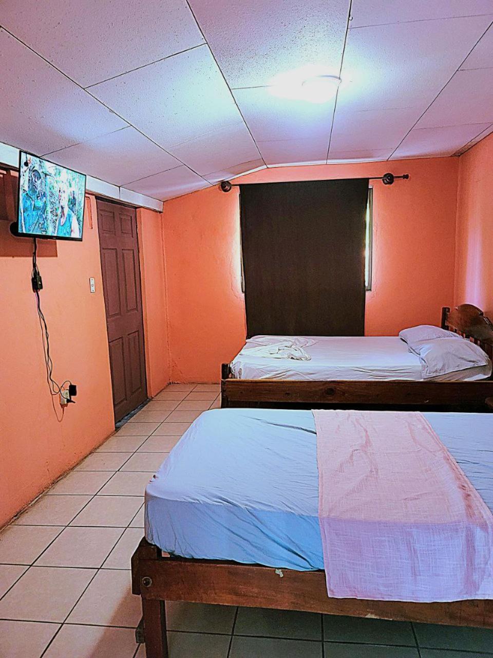 לינה וארוחת בוקר מויוגאלפה Ometepe House מראה חיצוני תמונה