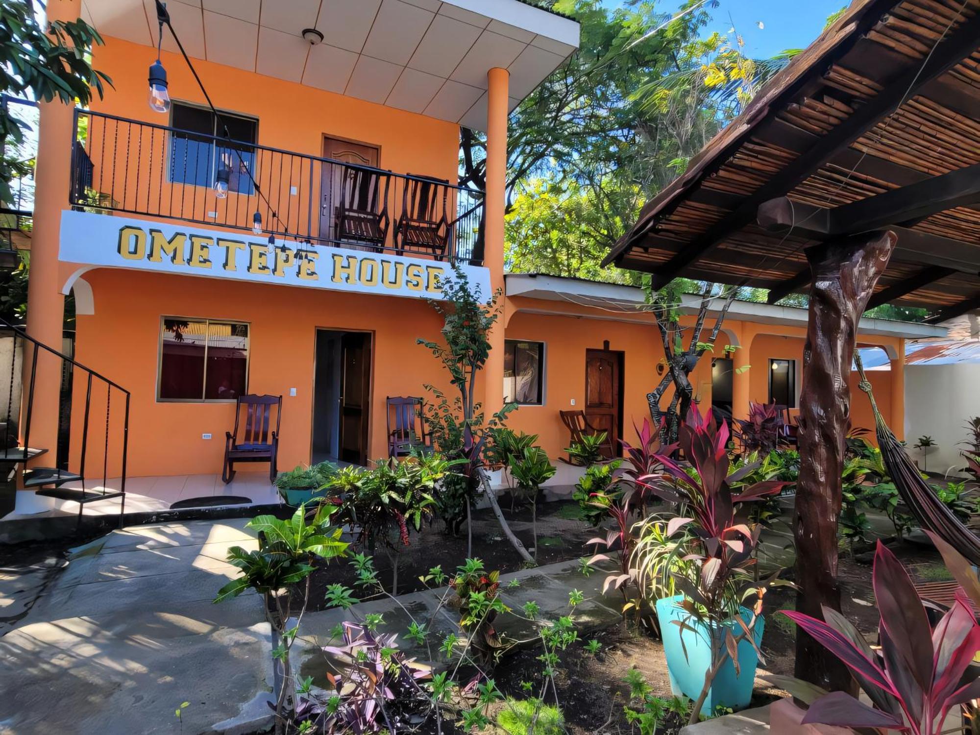 לינה וארוחת בוקר מויוגאלפה Ometepe House מראה חיצוני תמונה